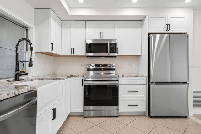 2806 OXFORD DRIVE W, Bradenton, FL 34205