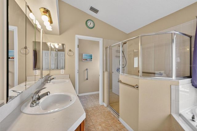 1010 VINDALE ROAD, Tavares, FL 32778