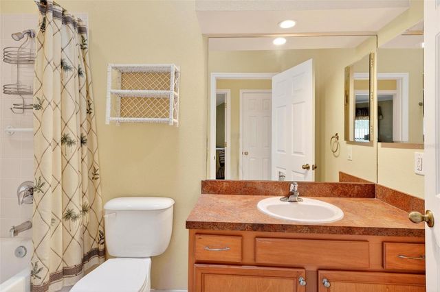 1010 VINDALE ROAD, Tavares, FL 32778