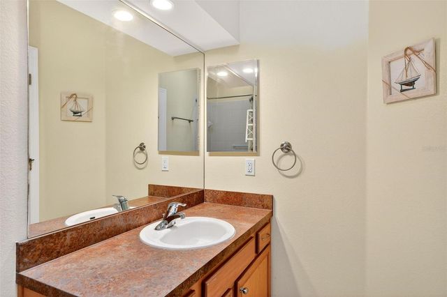 1010 VINDALE ROAD, Tavares, FL 32778