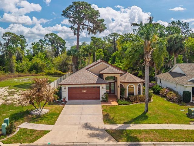 1010 VINDALE ROAD, Tavares, FL 32778