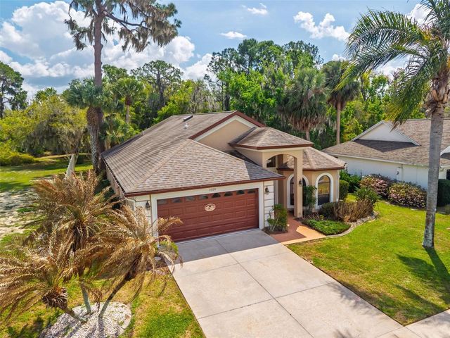 1010 VINDALE ROAD, Tavares, FL 32778