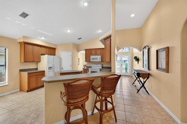 1010 VINDALE ROAD, Tavares, FL 32778