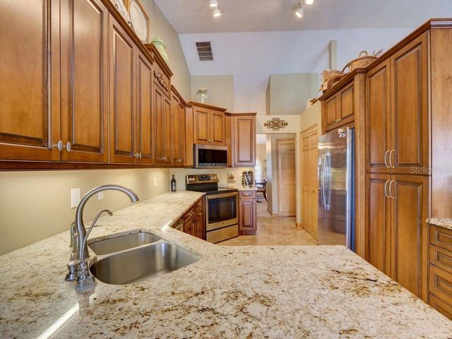 4245 LORI LOOP, Winter Springs, FL 32708