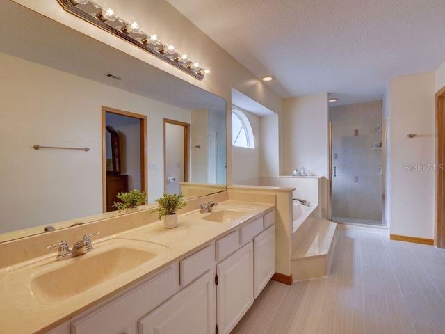 4245 LORI LOOP, Winter Springs, FL 32708