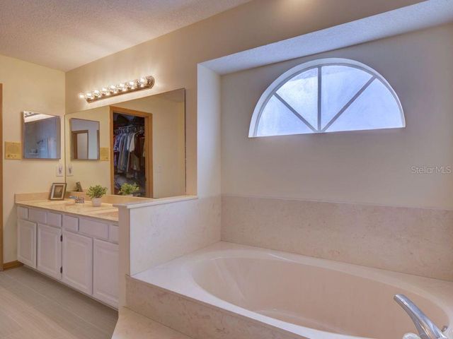 4245 LORI LOOP, Winter Springs, FL 32708