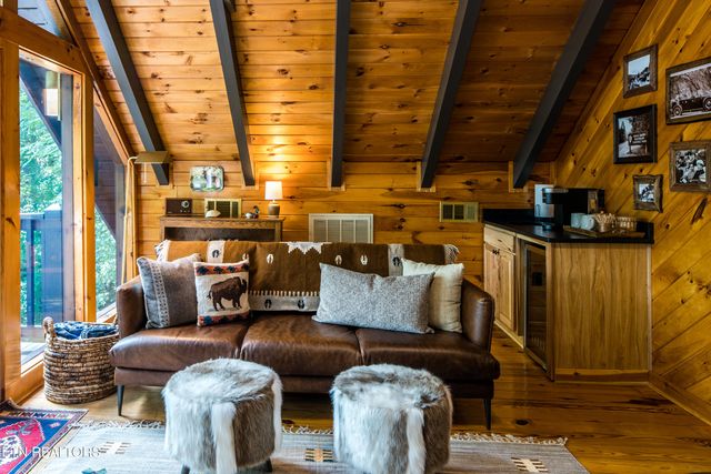 2678 Possum Ridge Way, Sevierville, TN 37862