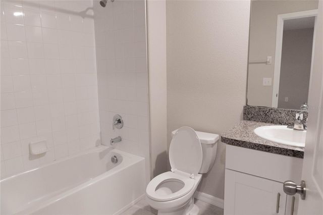 4527 GLOBE THISTLE DRIVE, Tampa, FL 33619