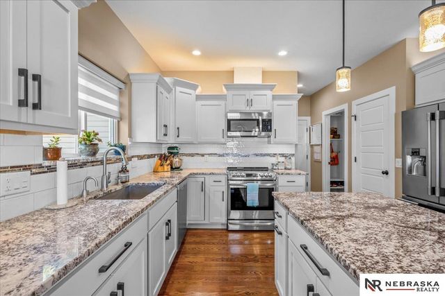 9920 S 73rd Street, Lincoln, NE 68516