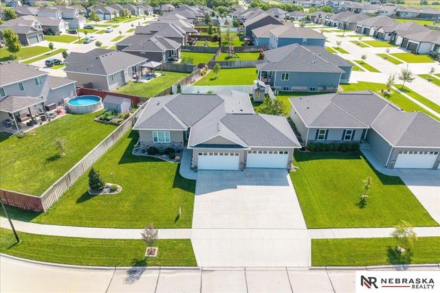 9920 S 73rd Street, Lincoln, NE 68516