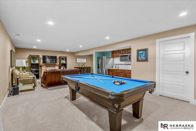 9920 S 73rd Street, Lincoln, NE 68516
