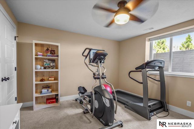 9920 S 73rd Street, Lincoln, NE 68516