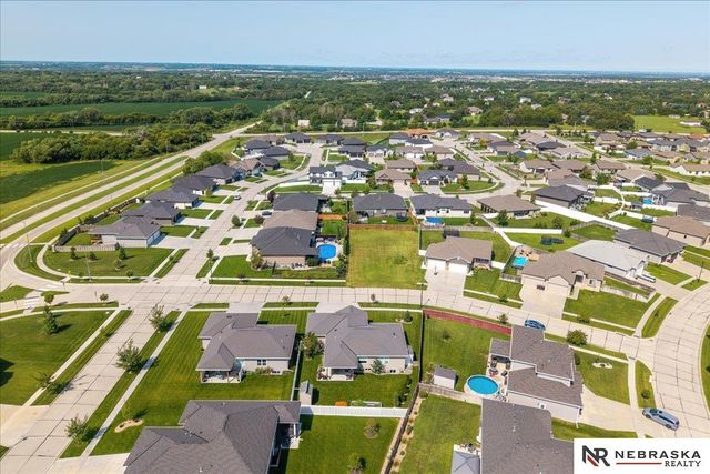 9920 S 73rd Street, Lincoln, NE 68516