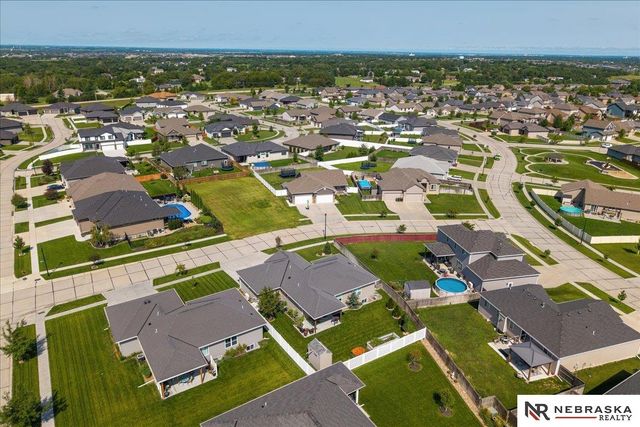 9920 S 73rd Street, Lincoln, NE 68516