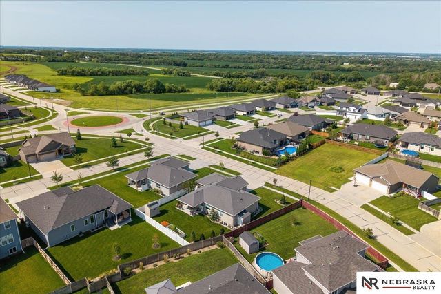 9920 S 73rd Street, Lincoln, NE 68516