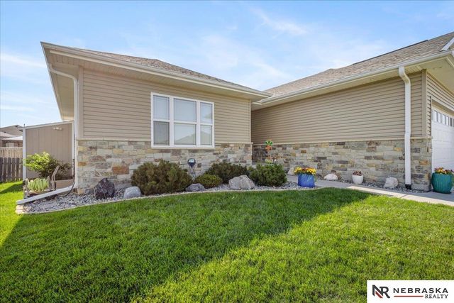 9920 S 73rd Street, Lincoln, NE 68516