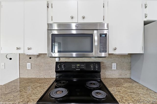 1131 S Softwind Loop, Lecanto, FL 34461