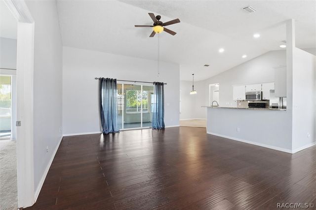 1131 S Softwind Loop, Lecanto, FL 34461