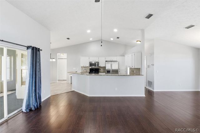 1131 S Softwind Loop, Lecanto, FL 34461