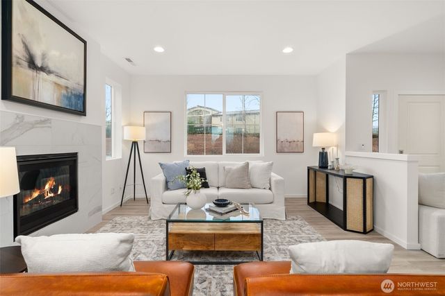 3301 219th Avenue E, Lake Tapps, WA 98391