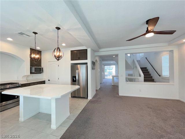7008 Steele Canyon Street, Las Vegas, NV 89118
