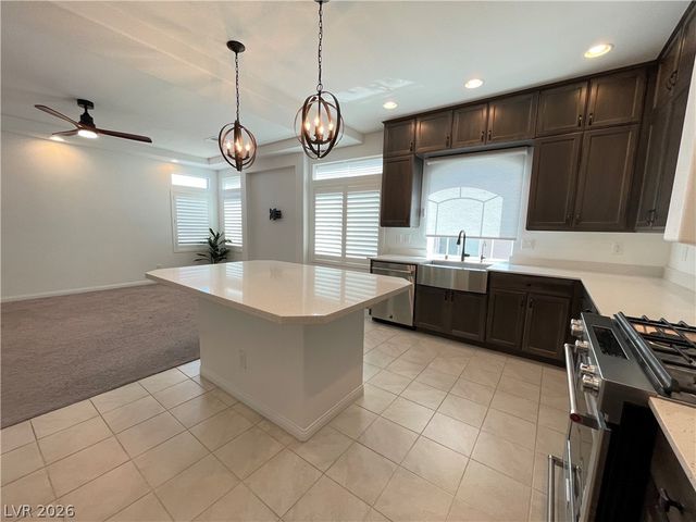 7008 Steele Canyon Street, Las Vegas, NV 89118