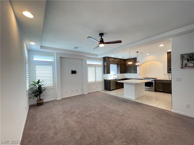 7008 Steele Canyon Street, Las Vegas, NV 89118