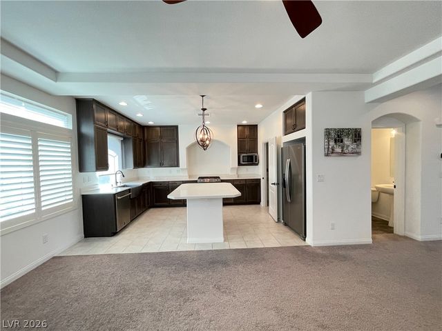 7008 Steele Canyon Street, Las Vegas, NV 89118