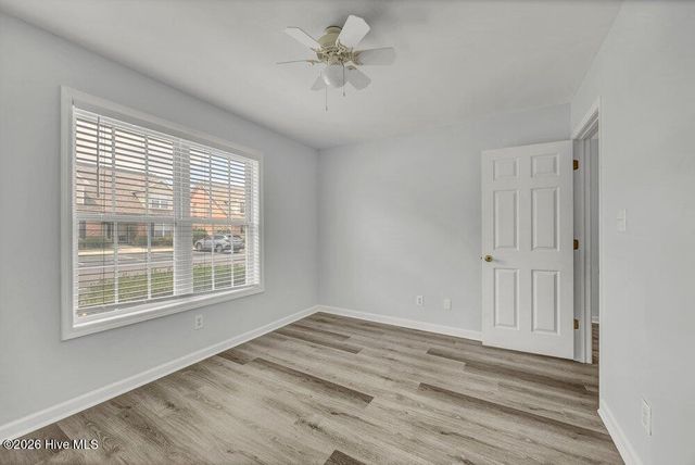 4804 College Road S Unit 31, Wilmington, NC 28412