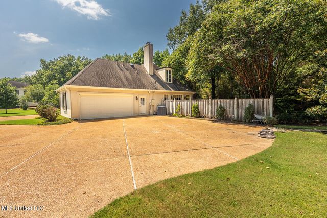9 Oak Knoll Drive, Clarksdale, MS 38614