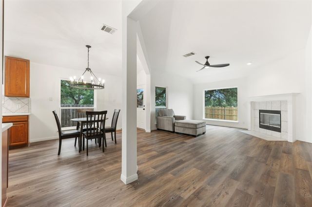 608 Haleys CV, Leander, TX 78641