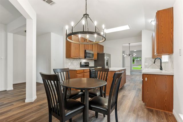 608 Haleys CV, Leander, TX 78641