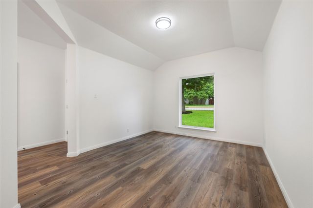 608 Haleys CV, Leander, TX 78641