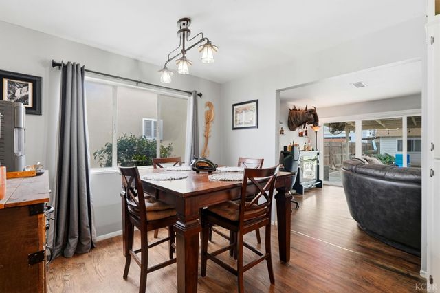 129 W Terrace Drive, Hanford, CA 93230