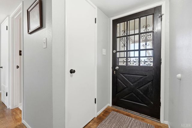 129 W Terrace Drive, Hanford, CA 93230