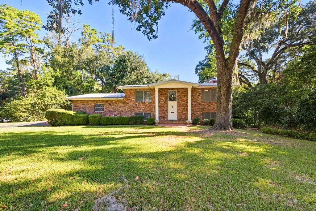 2205 Gibbs Drive, Tallahassee, FL 32303