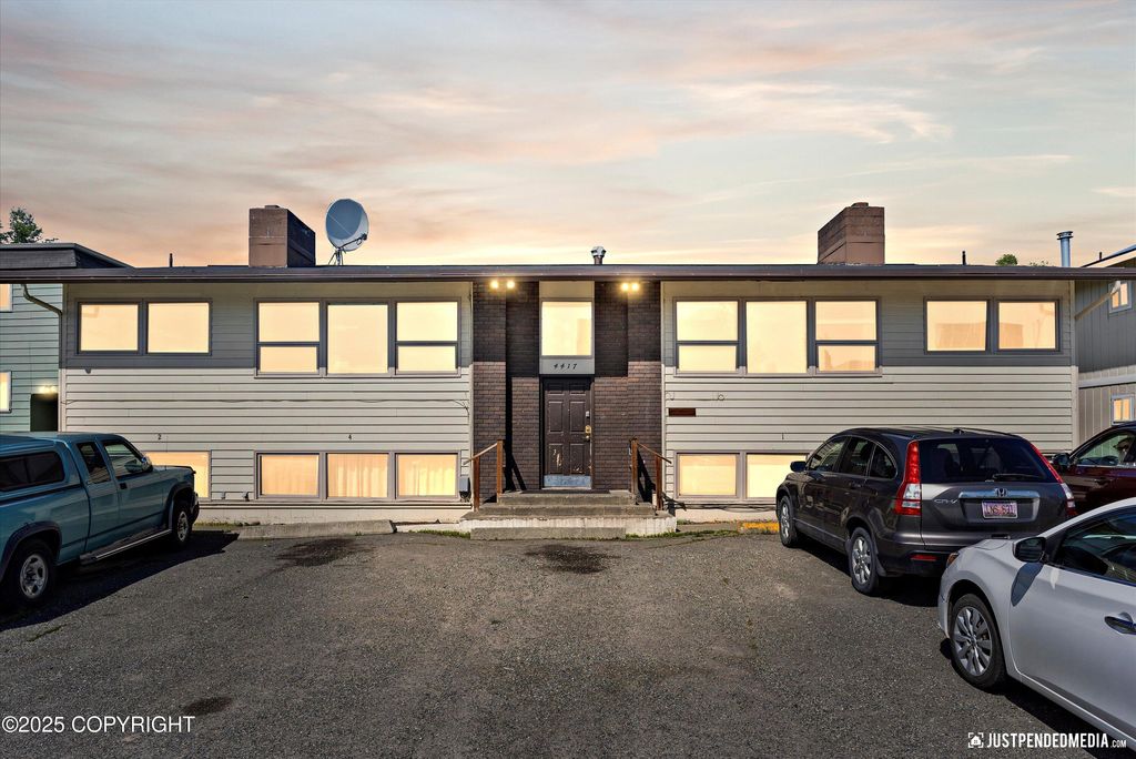 4417 San Roberto Avenue, Anchorage, AK 99508