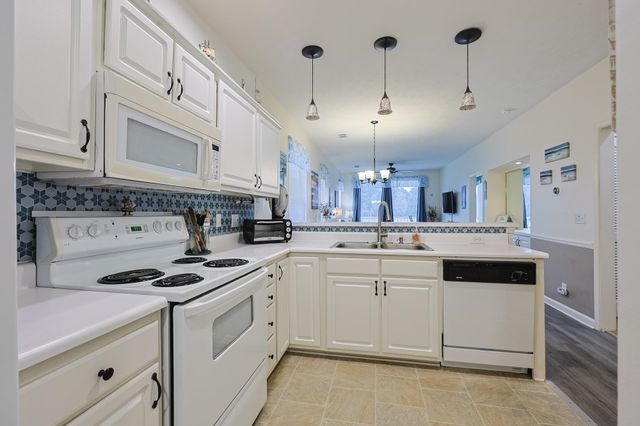 654 River Oaks Dr Apt 45D, Myrtle Beach, SC 29579