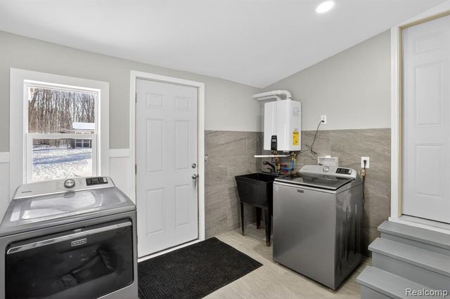 14244 N Clio Road, Clio, MI 48420