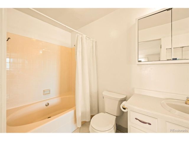 10462 W 82nd Ave, Arvada, CO 80005