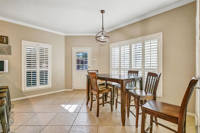 906 High Ridge Circle, Friendswood, TX 77546