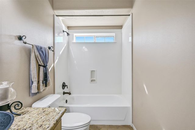 906 High Ridge Circle, Friendswood, TX 77546