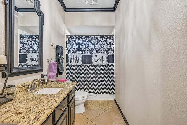 906 High Ridge Circle, Friendswood, TX 77546