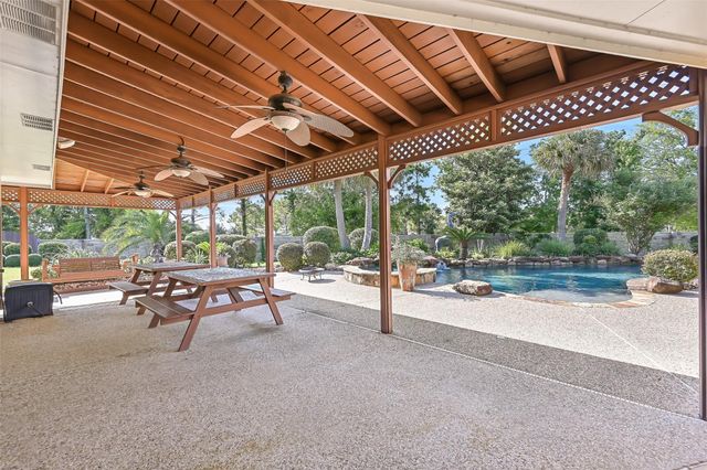 906 High Ridge Circle, Friendswood, TX 77546