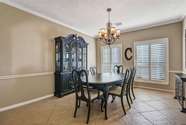 906 High Ridge Circle, Friendswood, TX 77546