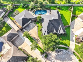 906 High Ridge Circle, Friendswood, TX 77546
