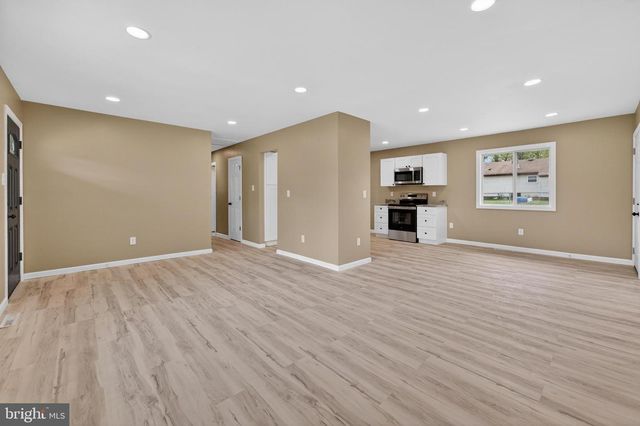 229 GARDEN AVE, Browns Mills, NJ 08015
