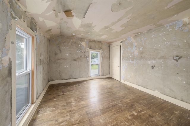 128 1st Street, Milan, MI 48160