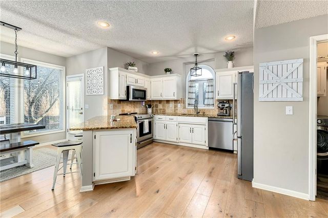 15943 S Avalon Street, Olathe, KS 66062