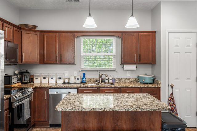 1026 Ryan Ct, Gallatin, TN 37066